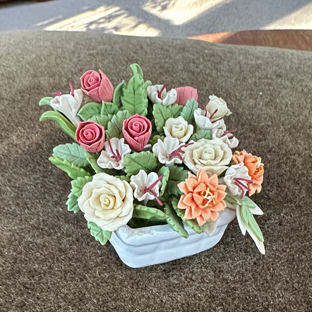 Floral CAPODIMONTE Style Bouquet of Delicate Flowers in a White Ceramic Basket